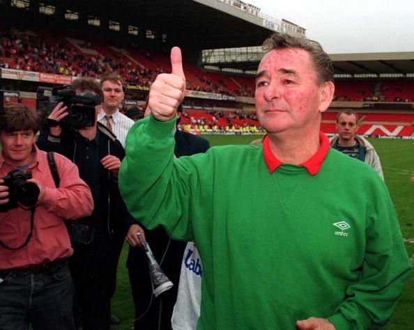 1st May 1993. City Ground, Nottingham. League Division One. Nottingham Forest 0 v Sheffield United 2. Nottingham Forest manager Brian Clough gives a thumbs up at his last game in charge of Forest.