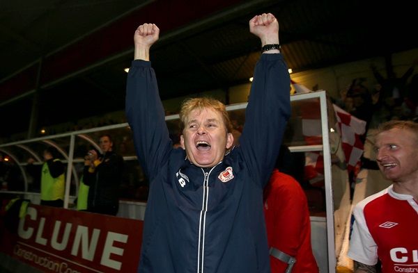 Liam Buckley celebrates at the final whistle 13/10/2013