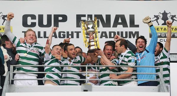 Pat Sullivan lifts the Setanta Cup for Shamrock Rovers 11/5/2013