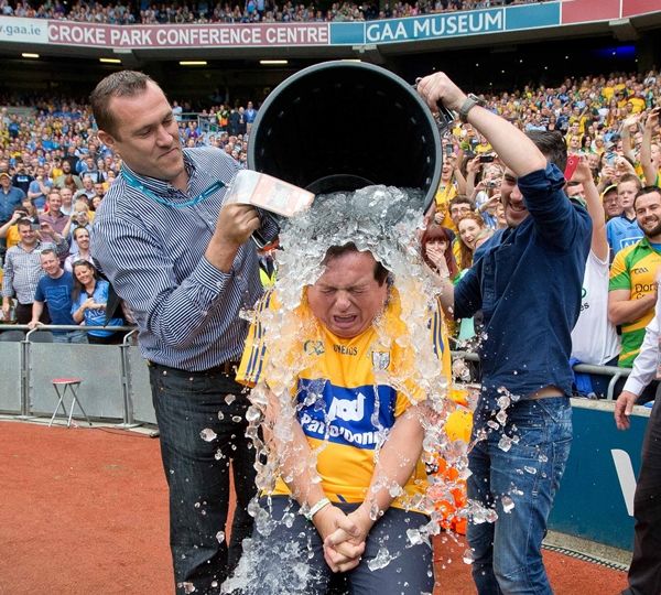 Marty Morrissey takes the ice bucket challenge 31/8/2014
