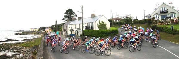 Cycling race through rural Louth