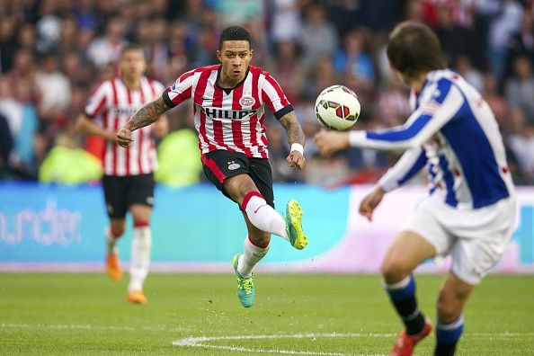 Memphis Depay of PSV during the Dutch Eredivisie match between PSV Eindhoven and SC Heerenveen at the Phillips stadium on April 18, 2015 in Eindhoven, The Netherlands(Photo by VI Images via Getty Images)