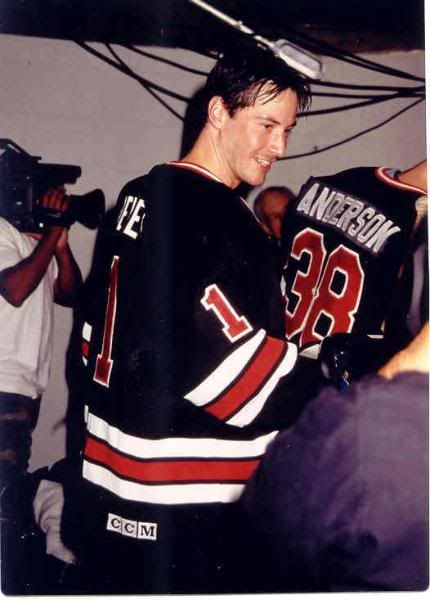 Ice hockey Keanu Reeves