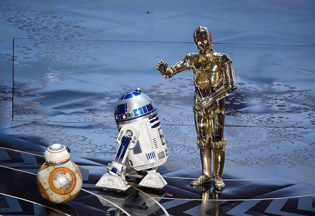 HOLLYWOOD, CA - FEBRUARY 28: (L-R) BB-8, R2-D2 and C-3PO from 'Star Wars' appear onstage during the 88th Annual Academy Awards at the Dolby Theatre on February 28, 2016 in Hollywood, California. (Photo by Kevin Winter/Getty Images)