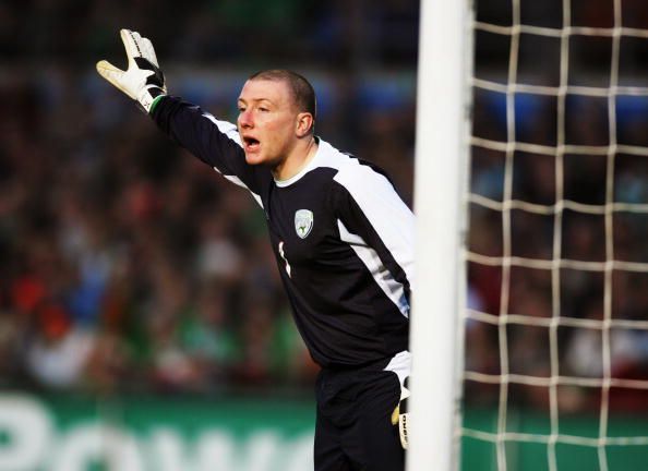 DUBLIN, IRELAND - MARCH 29: Paddy Kenny of the Republic of Ireland in action during the International Friendly match between Ireland and China at Lansdowne Road on March 29, 2005 in Dublin, Ireland. (Photo by Alex Livesey/Getty Images)