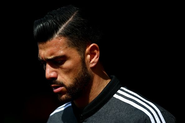 SOUTHAMPTON, ENGLAND - APRIL 09: Graziano Pelle of Southampton looks on prior to the Barclays Premier League match between Southampton and Newcastle United at St Mary's Stadium on April 9, 2016 in Southampton, England. (Photo by Jordan Mansfield/Getty Images)