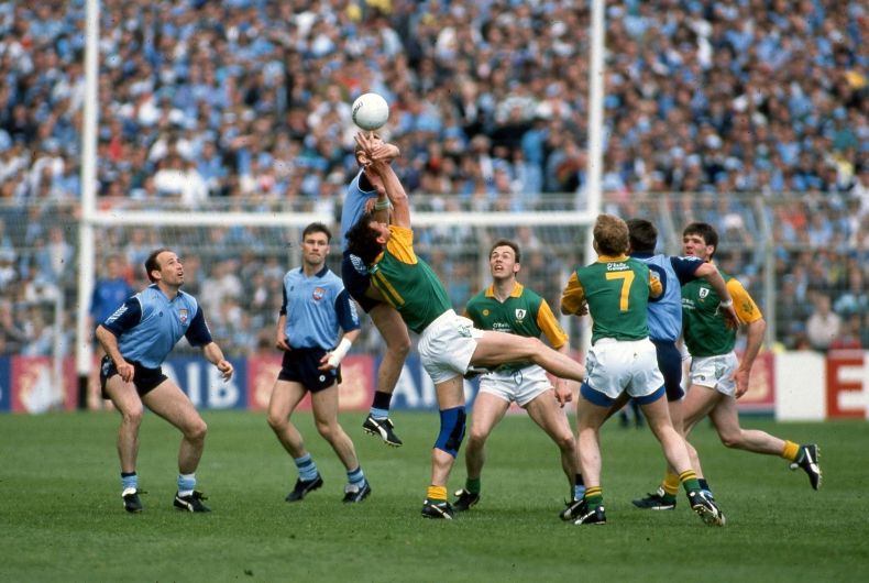 All Ireland Leinster Senior Football Championship Semi-Final 1991 Dublin vs Meath Meath's Colm O'Rourke with Eamonn Heary and Keith Barr of Dublin Mandatory Credit ©INPHO