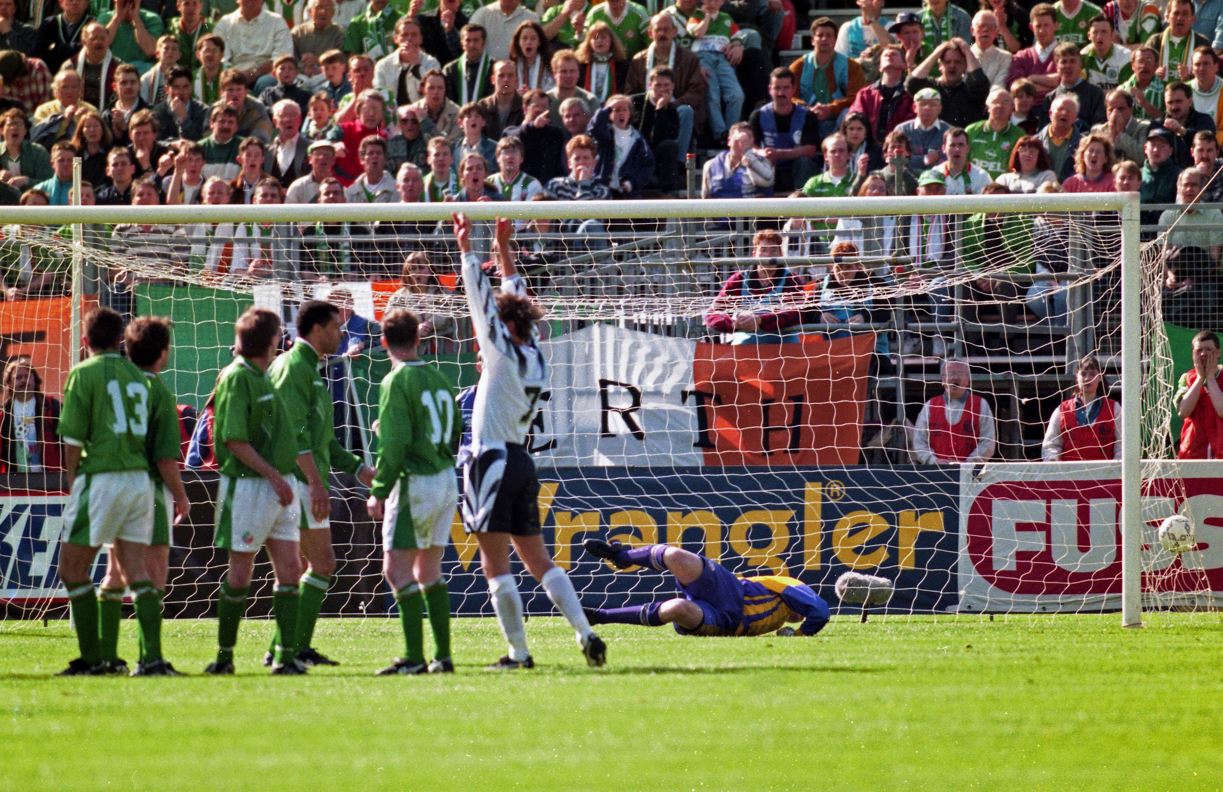 Euro 1996 Qualifier 11/6/1995 Republic of Ireland vs Austria Austria's Toni Polser (not in picture) scores from a free kick Mandatory Credit ©INPHO/James Meehan