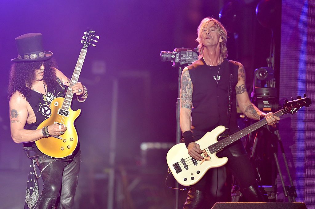 Duff McKagan playing alongside Slash in 2016